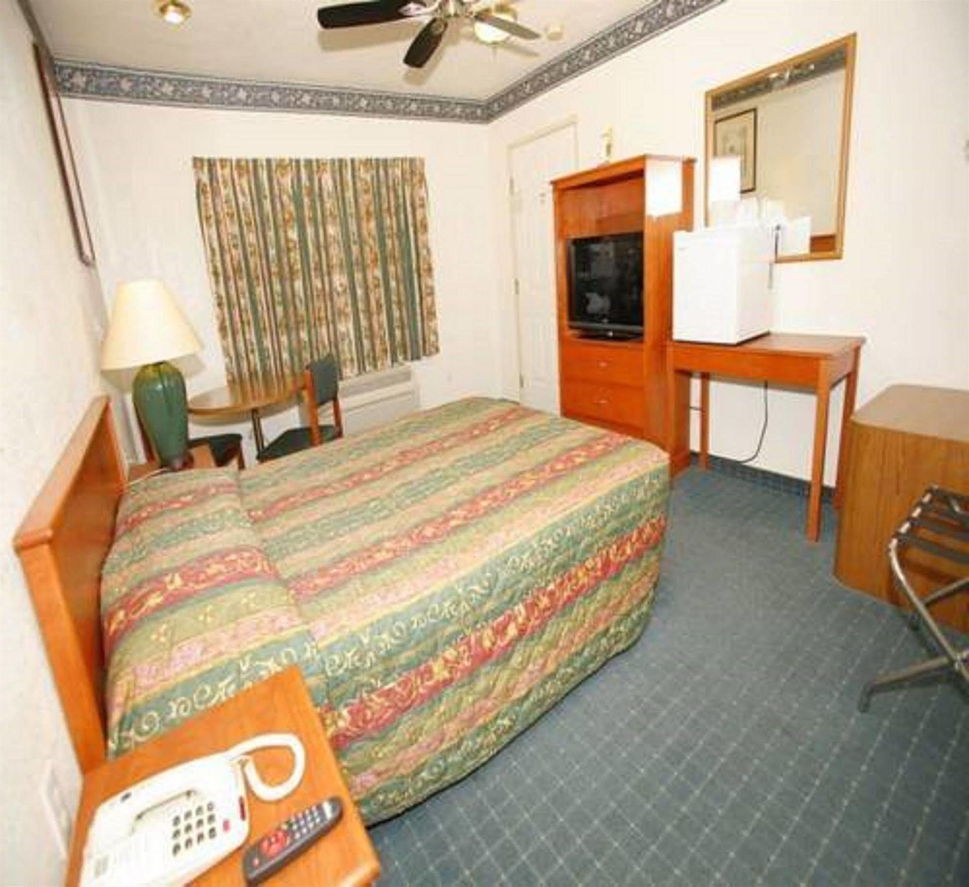 Motel Hollywood Guest Los Angeles